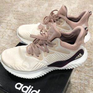 Adidas AlphaBounce Beyond Team Shoes